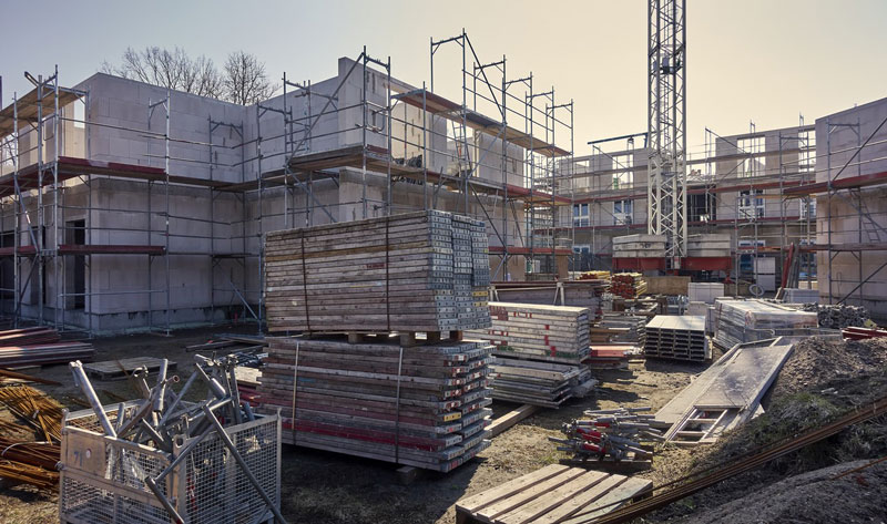 Bouwvakkers van BouwGilde Rijnland aan het werk